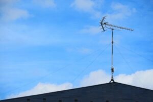 ヨドバシカメラでテレビアンテナの取り付け工事を依頼する費用と手順は?口コミから見る注意点 | テレビアンテナの工事・修理を最安値でするには?